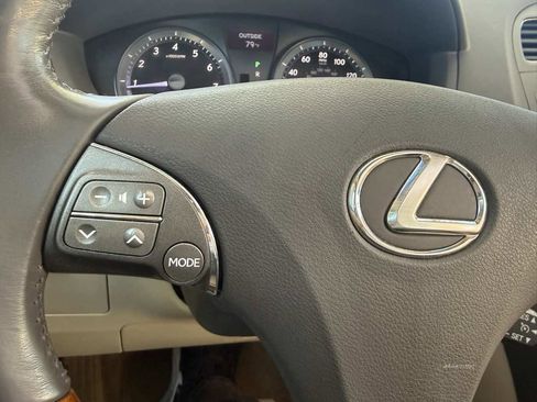 Used 2011 Lexus ES 350 image 19