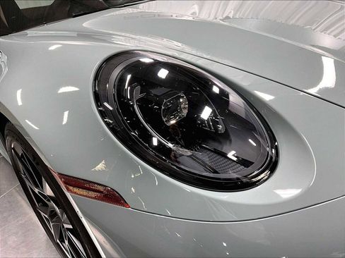 Used 2025 Porsche 911 Carrera image 15