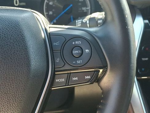 Used 2023 Toyota Venza XLE AWD/4WD image 24