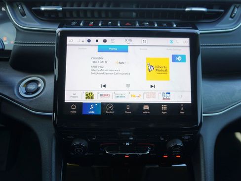 Used 2024 Jeep Grand Cherokee Limited RWD image 34