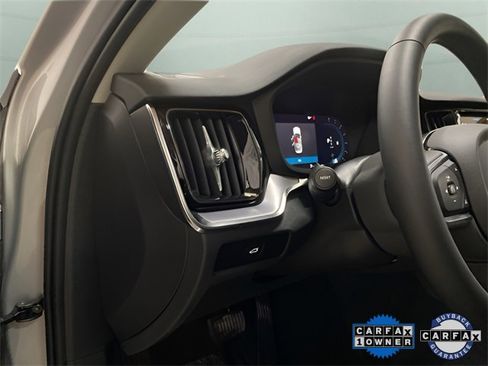 Used 2025 Volvo S60 B5 Core image 16