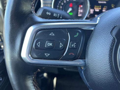Used 2023 Jeep Wrangler Unlimited Sahara AWD/4WD image 24