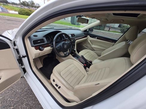 Used 2012 Volkswagen Passat 2.5 SEL image 20