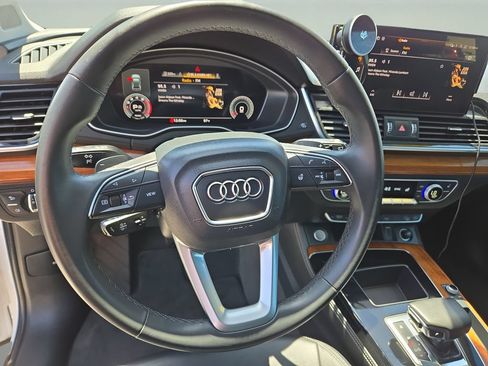 Used 2023 Audi Q5 2.0T Premium Plus w/ Premium Plus Package AWD/4WD image 17