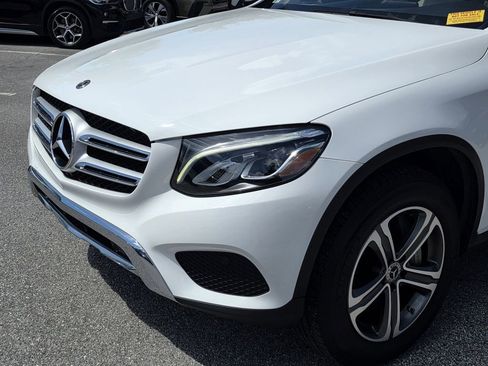 Used 2019 Mercedes-Benz GLC 350e 4MATIC w/ Premium Package image 6