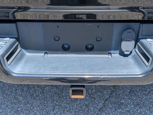 Used 2021 RAM 1500 Big Horn AWD/4WD image 9