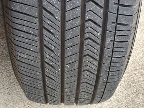 Used 2018 Toyota Tundra Platinum image 11