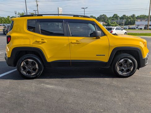 Used 2017 Jeep Renegade Sport w/ Power & Air Group AWD/4WD image 7