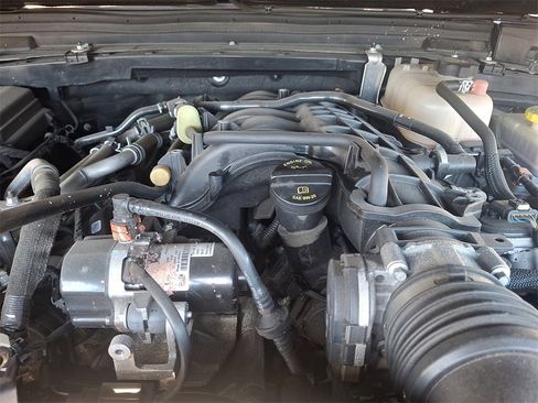 Used 2022 Jeep Wrangler Unlimited Sport image 27