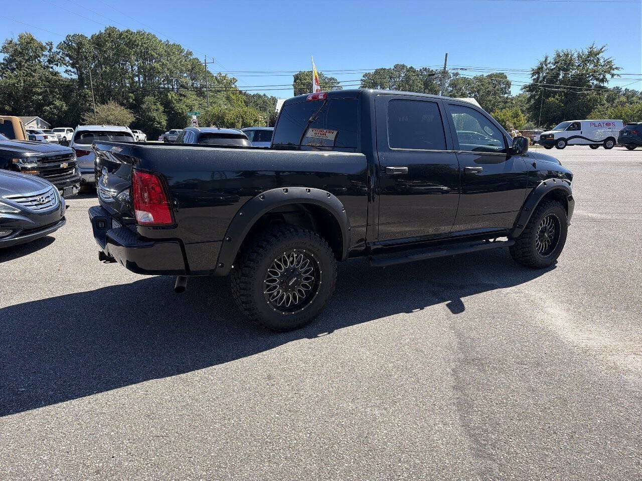 Used 2018 RAM 1500 Express AWD/4WD image 4