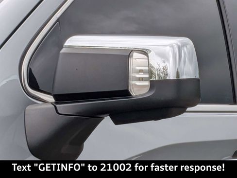 Used 2024 GMC Sierra 1500 Denali w/ Denali Reserve Package AWD/4WD image 12