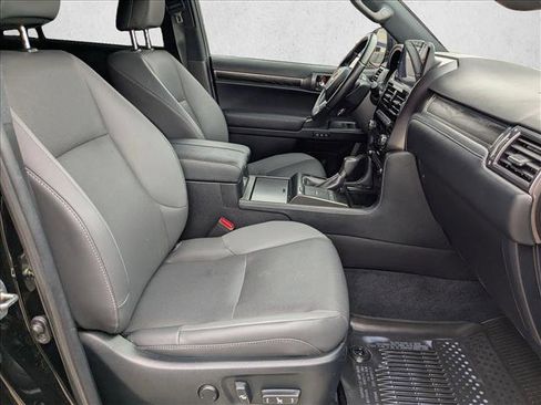 Used 2022 Lexus GX 460 image 22