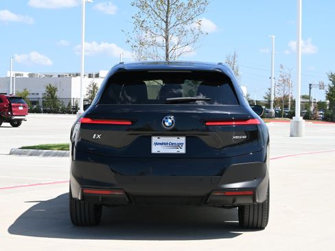 Certified 2024 BMW iX xDrive50 w/ Premium Package AWD/4WD image 8