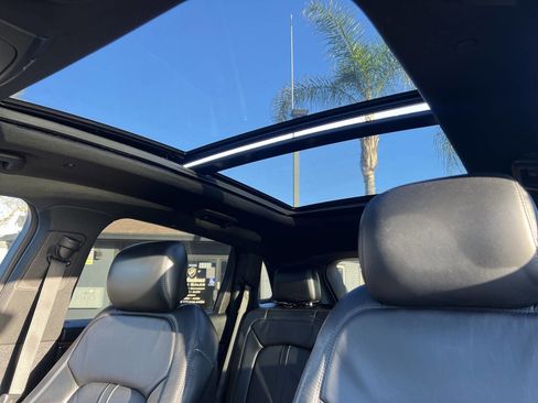 Used 2017 Lincoln MKX Reserve w/ Driver Assistance Package image 13