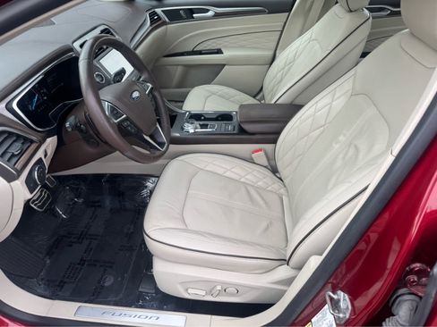 Used 2018 Ford Fusion Platinum image 10