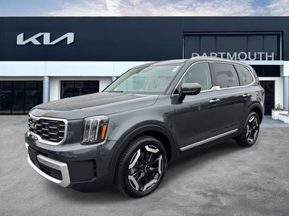 Used 2024 Kia Telluride S w/ S Sunroof Package