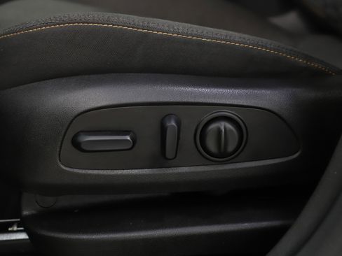 Used 2018 Chevrolet Equinox LT image 29