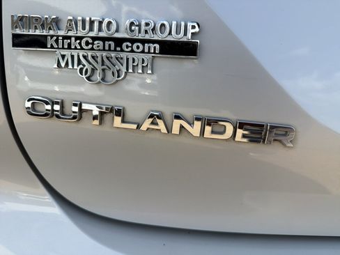 Used 2022 Mitsubishi Outlander SEL AWD/4WD image 36