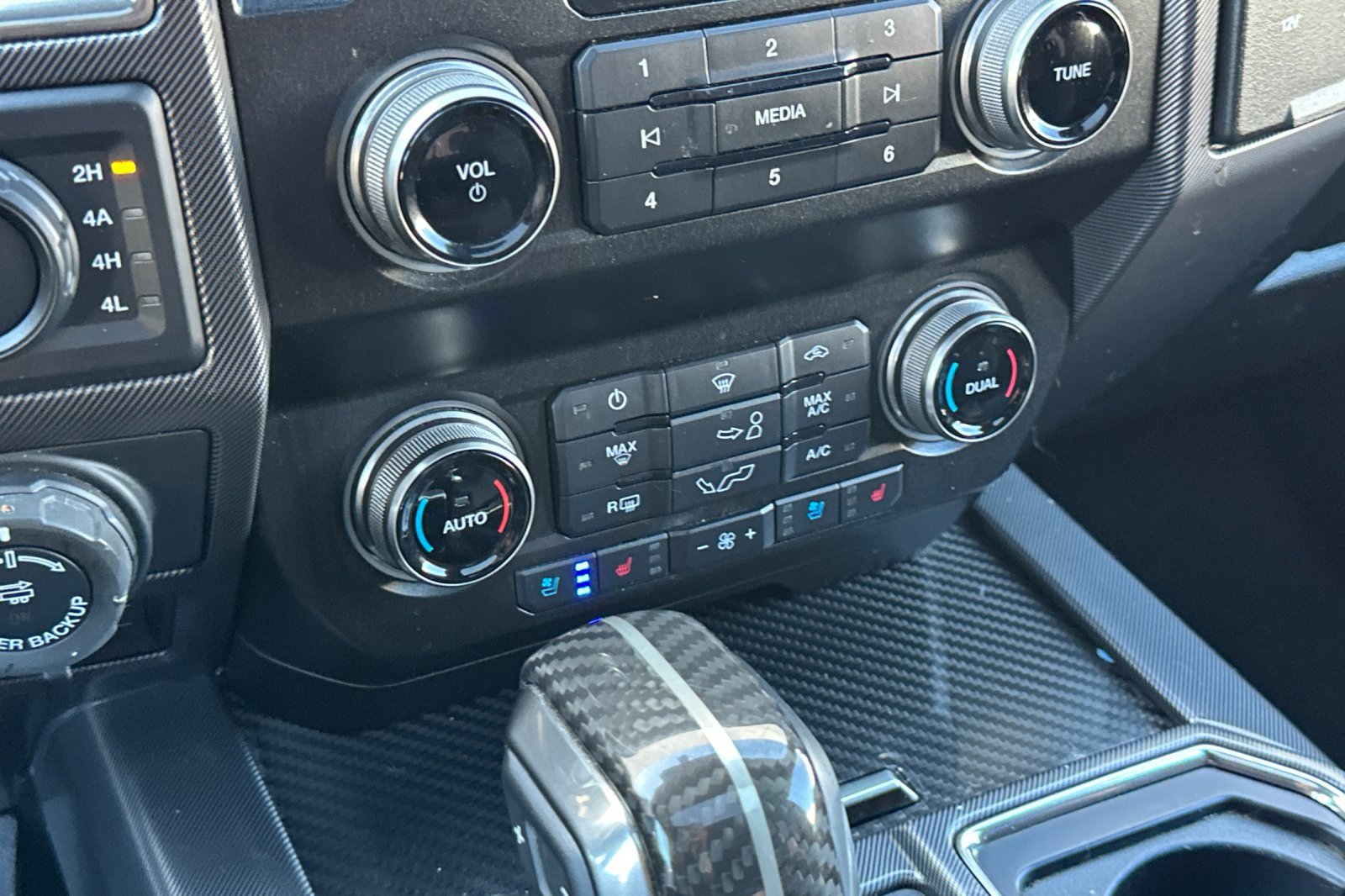 Used 2020 Ford F150 Raptor w/ Equipment Group 802A Luxury AWD/4WD image 30