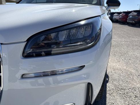 New 2026 Lincoln Corsair Premiere image 9