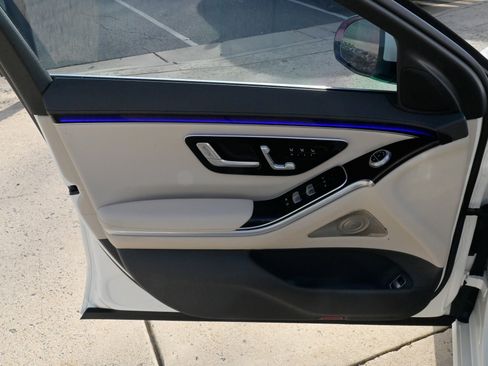 Used 2022 Mercedes-Benz S 580 4MATIC Sedan image 19