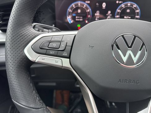 New 2026 Volkswagen Tiguan SE R-Line AWD/4WD image 14