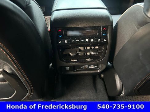 Used 2025 Jeep Grand Cherokee L Summit image 46