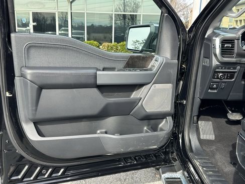 Used 2023 Ford F150 Lariat w/ Max Trailer Tow Package image 18