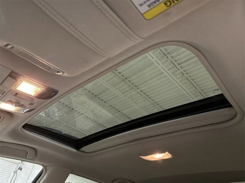 Used 2011 Subaru Outback 2.5i Limited w/ PWR Moonroof Pkg image 17