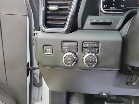 Used 2024 GMC Sierra 2500 Denali Ultimate image 13