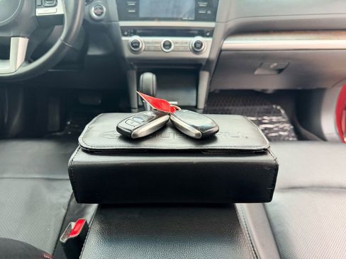 Used 2017 Subaru Outback 2.5i Limited image 23