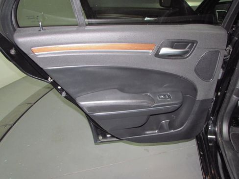 Used 2018 Chrysler 300 C w/ Sun, Sound & Nav Package image 22