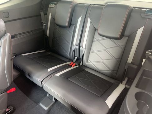 New 2026 Volkswagen Atlas Peak Edition AWD/4WD image 32