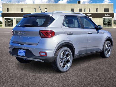 New 2026 Hyundai Venue SEL FWD image 3