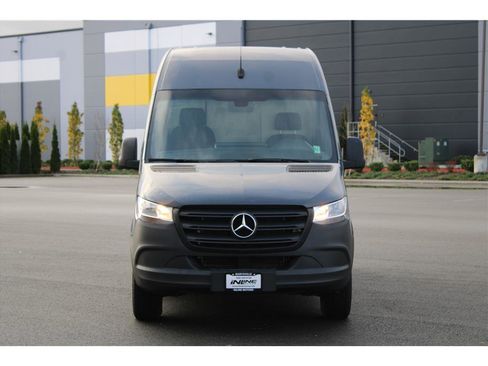 Used 2019 Mercedes-Benz Sprinter 144 image 5