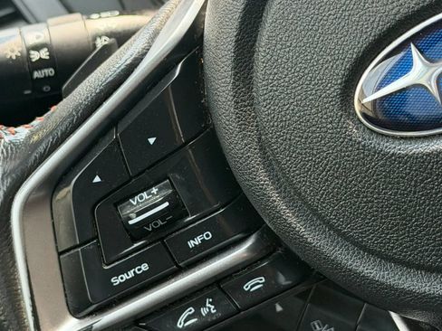 Used 2021 Subaru Crosstrek 2.0i Premium AWD/4WD image 17