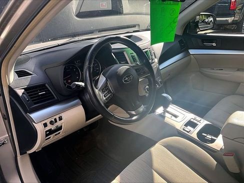 Used 2014 Subaru Outback 2.5i Premium AWD/4WD image 14