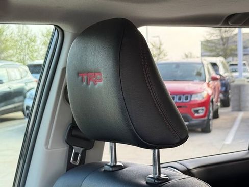 Used 2022 Toyota 4Runner TRD Off-Road Premium image 16