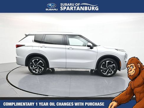 Used 2023 Mitsubishi Outlander SEL FWD image 9