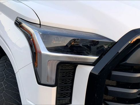 Used 2024 Toyota Tundra SR AWD/4WD image 17