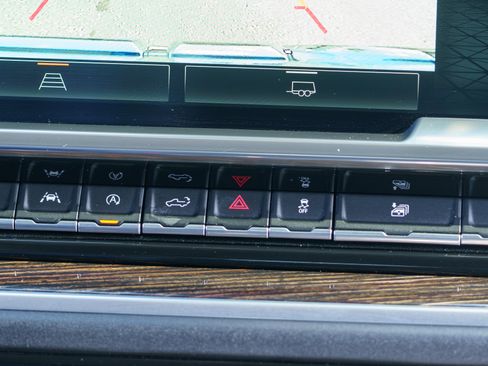 Used 2023 GMC Sierra 1500 Elevation w/ LPO, Elevation Black Package image 30