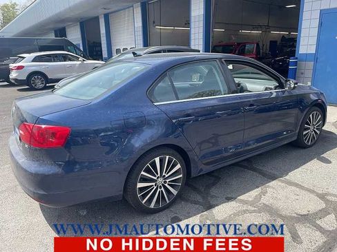 Used 2014 Volkswagen Jetta SE FWD image 3
