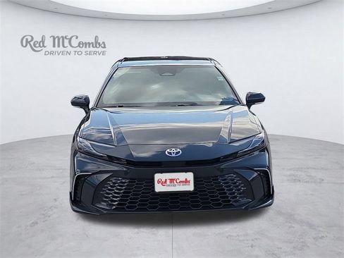 Used 2025 Toyota Camry XSE FWD image 11