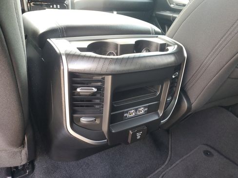 Used 2025 RAM 1500 Big Horn AWD/4WD image 11