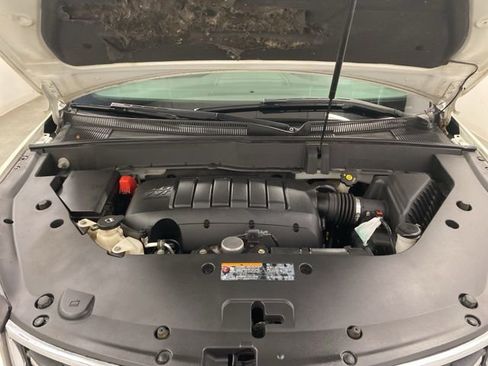 Used 2015 Chevrolet Traverse LT w/ Style and Technology Package image 31