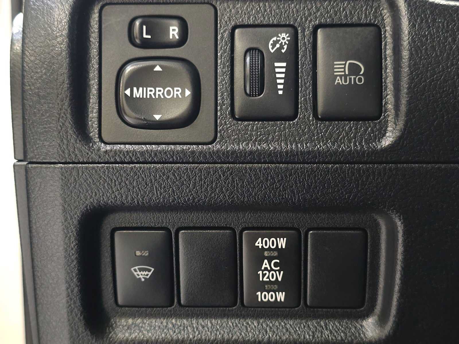 Certified 2021 Toyota 4Runner SR5 Premium w/ Moonroof Package AWD/4WD image 18