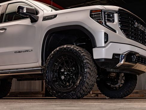 Used 2022 GMC Sierra 1500 Denali Ultimate image 13