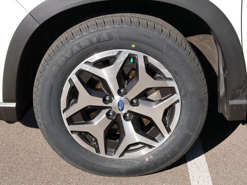 Used 2022 Subaru Forester Premium image 15