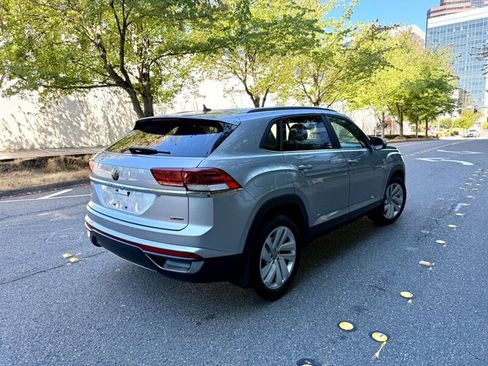 Used 2020 Volkswagen Atlas Cross Sport SE AWD/4WD image 5