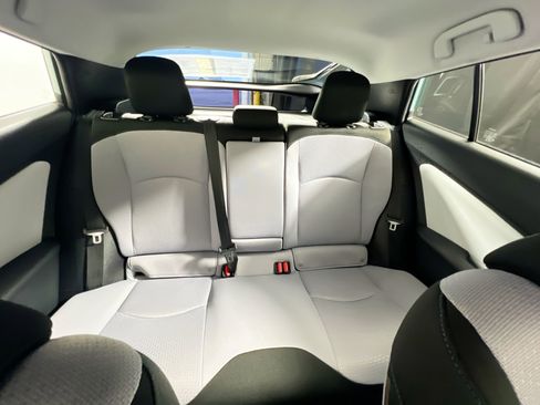 Used 2022 Toyota Prius LE FWD image 33